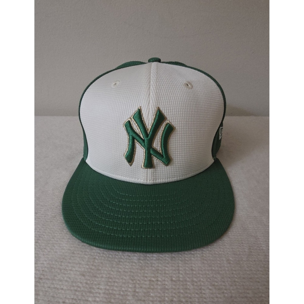 NWOT 2024 New York Yankees St. Patricks Day Hat Size 7 3/8 New